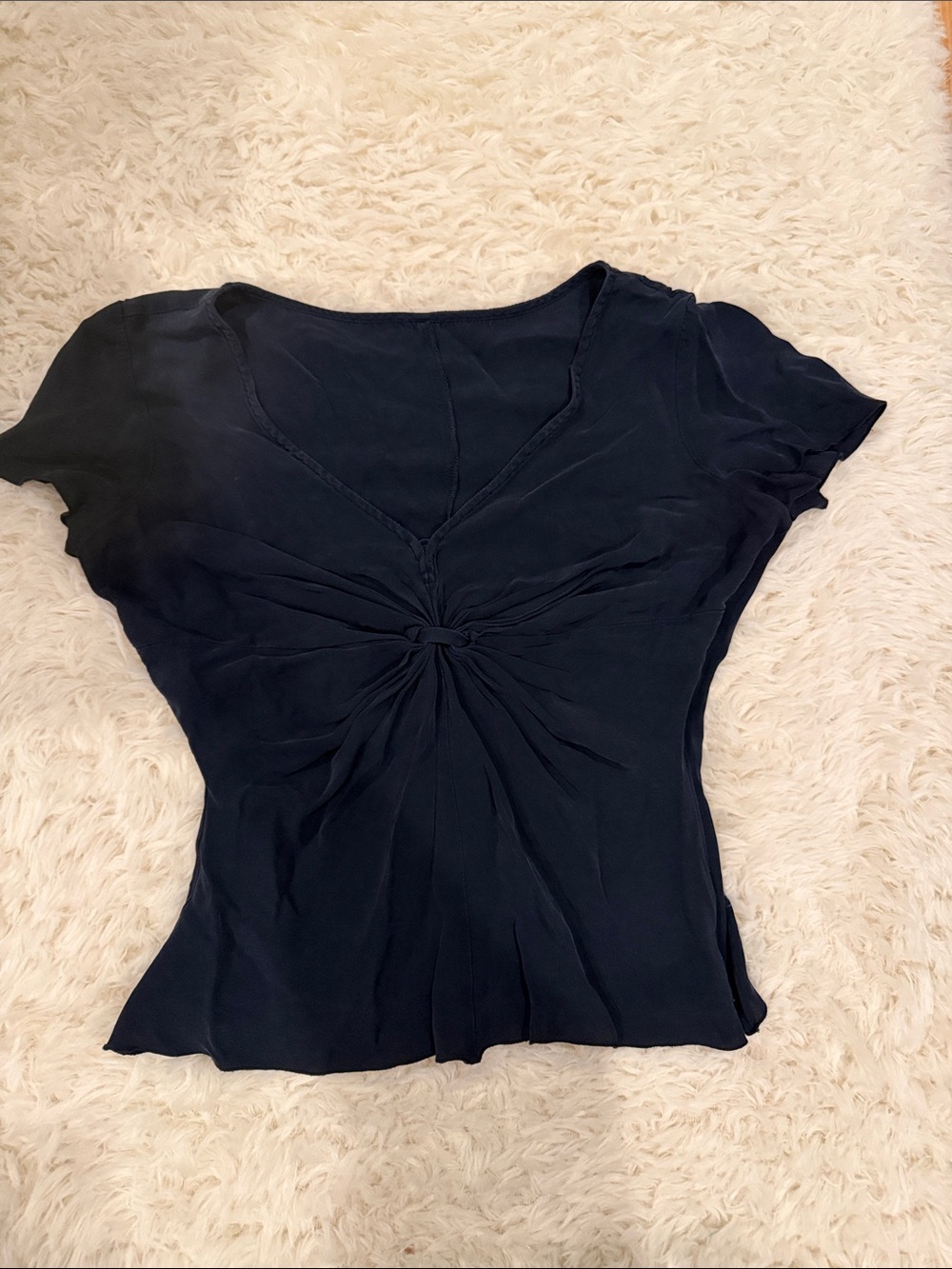 Women’s Twist-Front V-Neck Top - Black